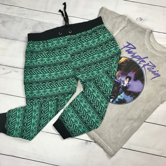 coco limon Pants - Coco Limon Tribal Capri Joggers XL